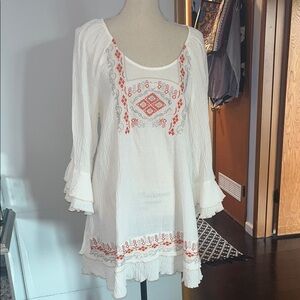 Moon Drops NWOT White Tunic w/Orange and Gray Embroidery size Large